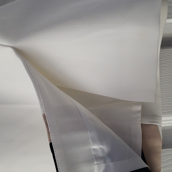 WHBM mini skirt - Picture 2 of 4